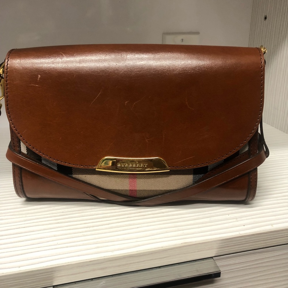 Burberry crossbody bag